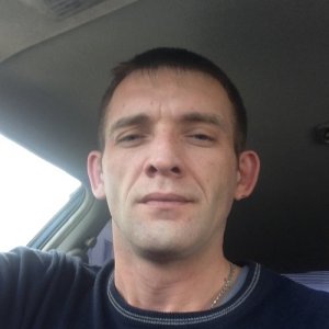 Евгений Меньшенин, 43 года